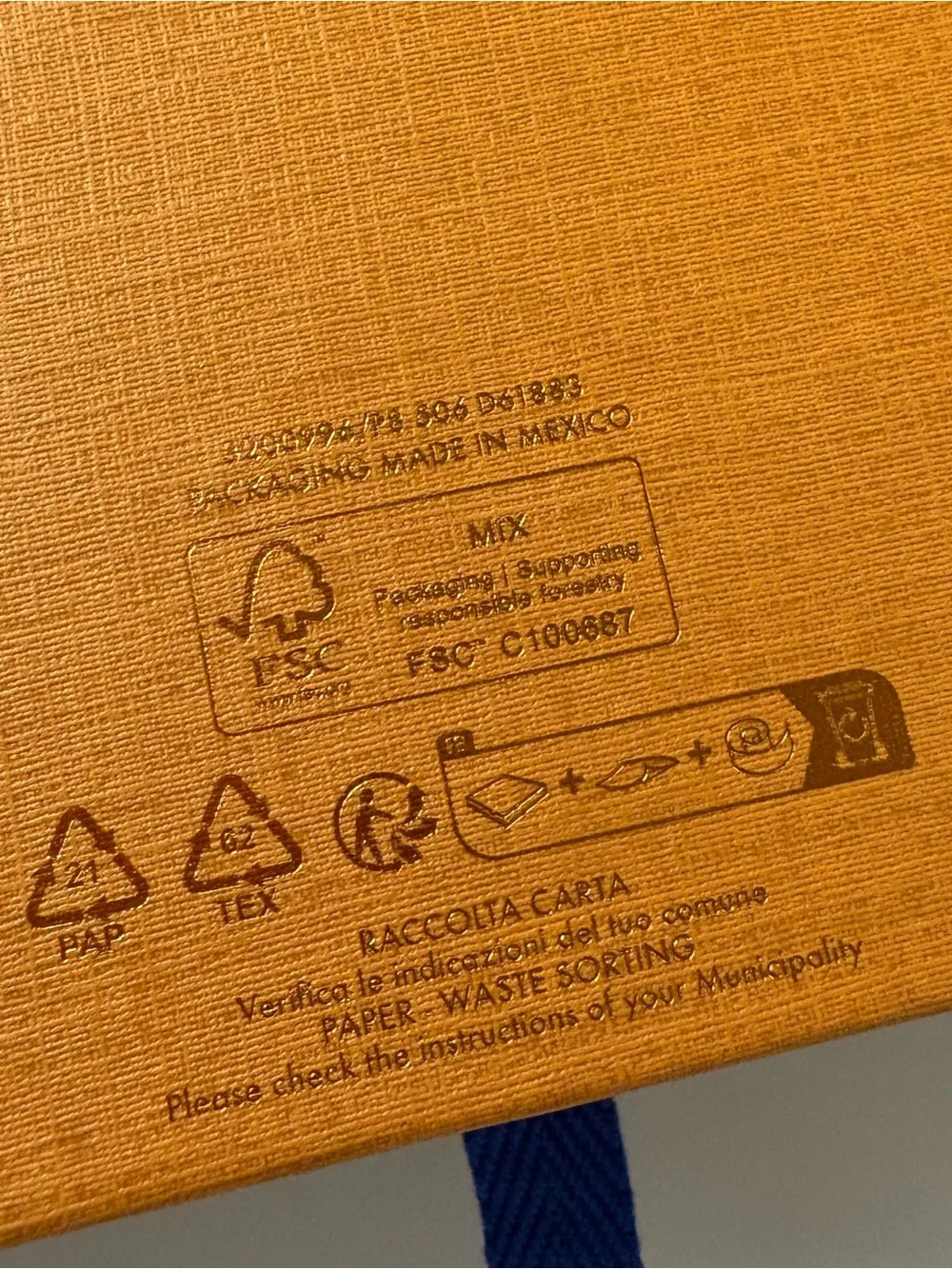 Louis Vuitton zippy wallet Medium small gift box
